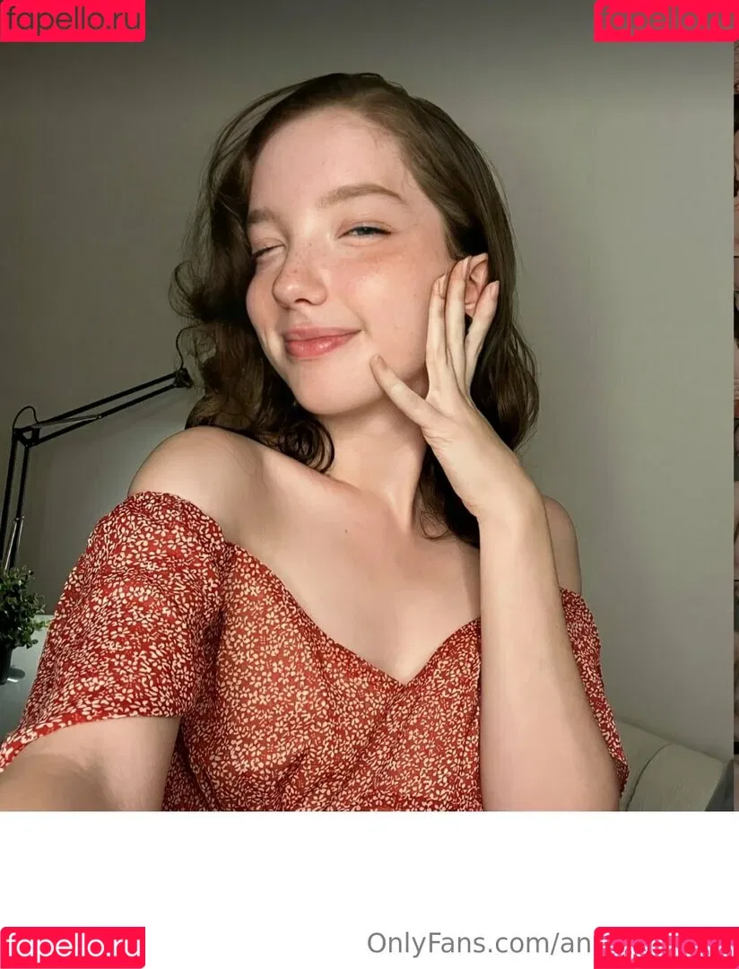 annie_aa / annie_cherry / https: / theanniecherry Onlyfans Photo Gallery 