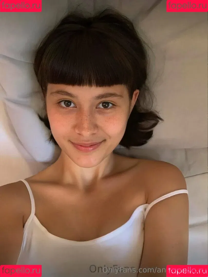 annie_aa / annie_cherry / https: / theanniecherry Onlyfans Photo Gallery 