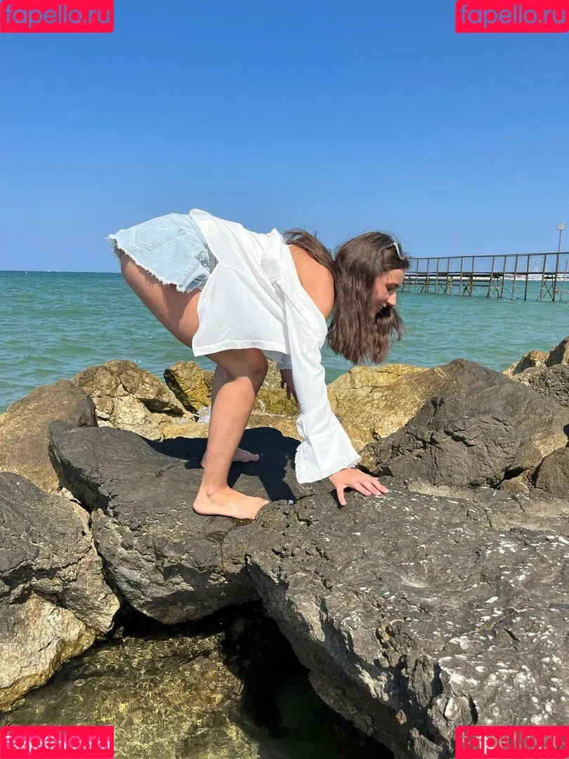 annie_aa / annie_cherry / https: / theanniecherry Onlyfans Photo Gallery 