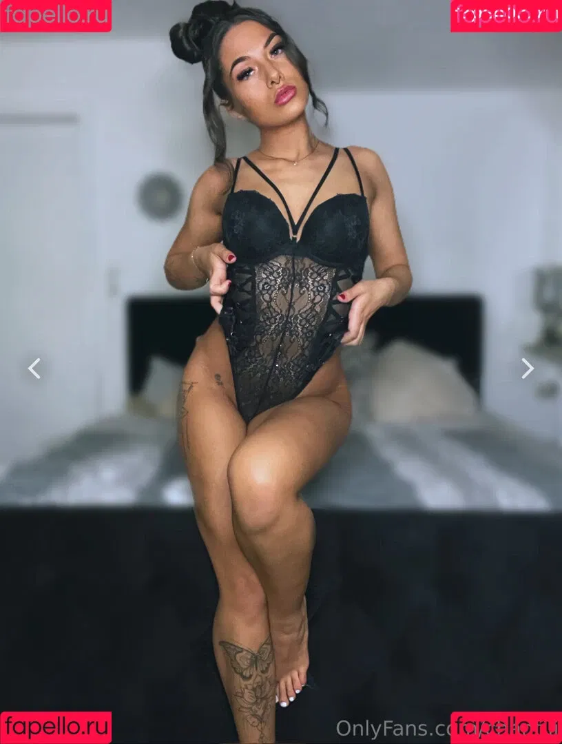 celinechantalc / chantiii Onlyfans Photo Gallery 