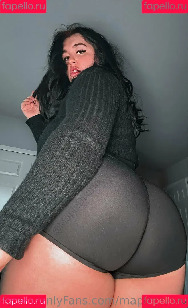 MapleDivine Onlyfans Photo Gallery 