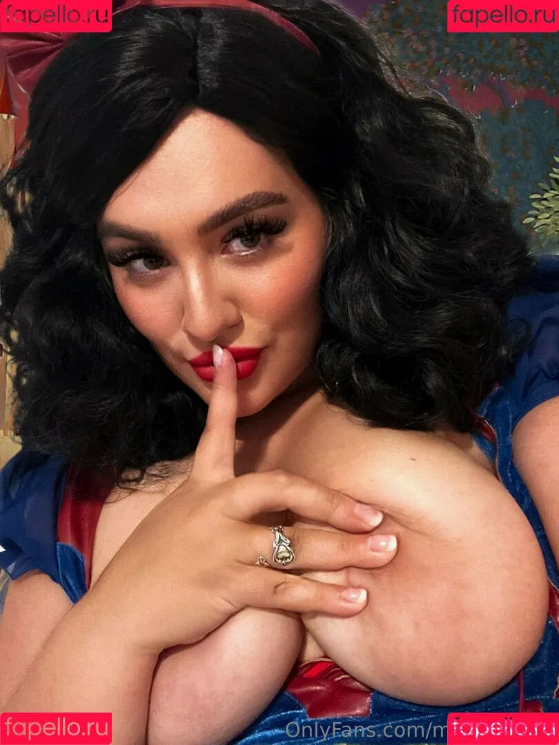 MapleDivine Onlyfans Photo Gallery 