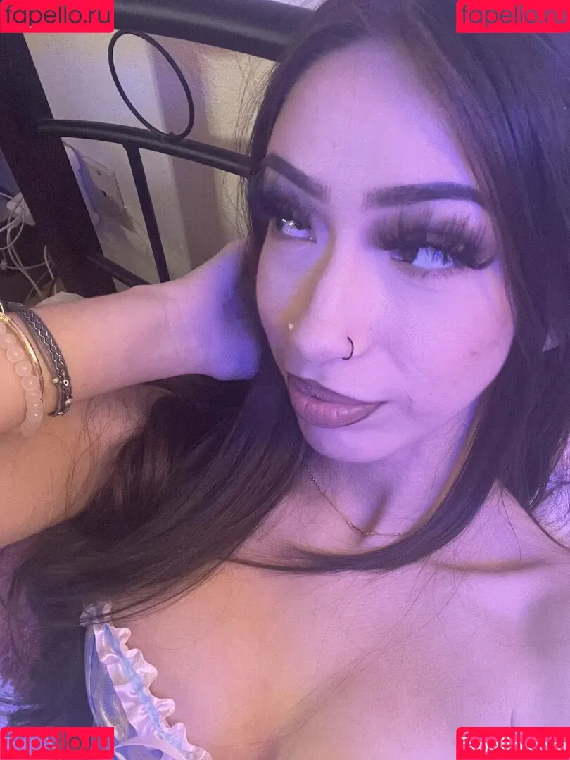 Mel / Melfarahmand / https: / luvvvmelx / melxo Onlyfans Photo Gallery 