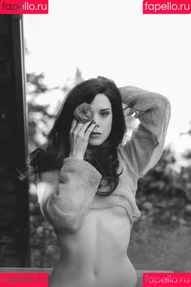 Nicole Vaunt / Vauntastic Onlyfans Photo Gallery 