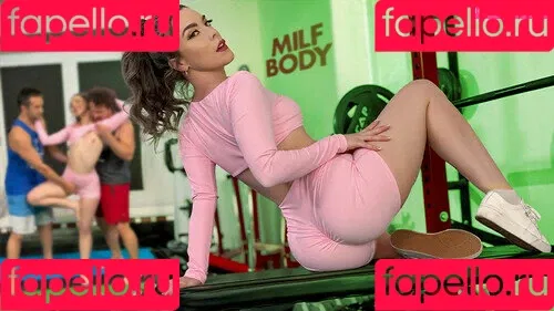 Nicole Vaunt / Vauntastic Onlyfans Photo Gallery 