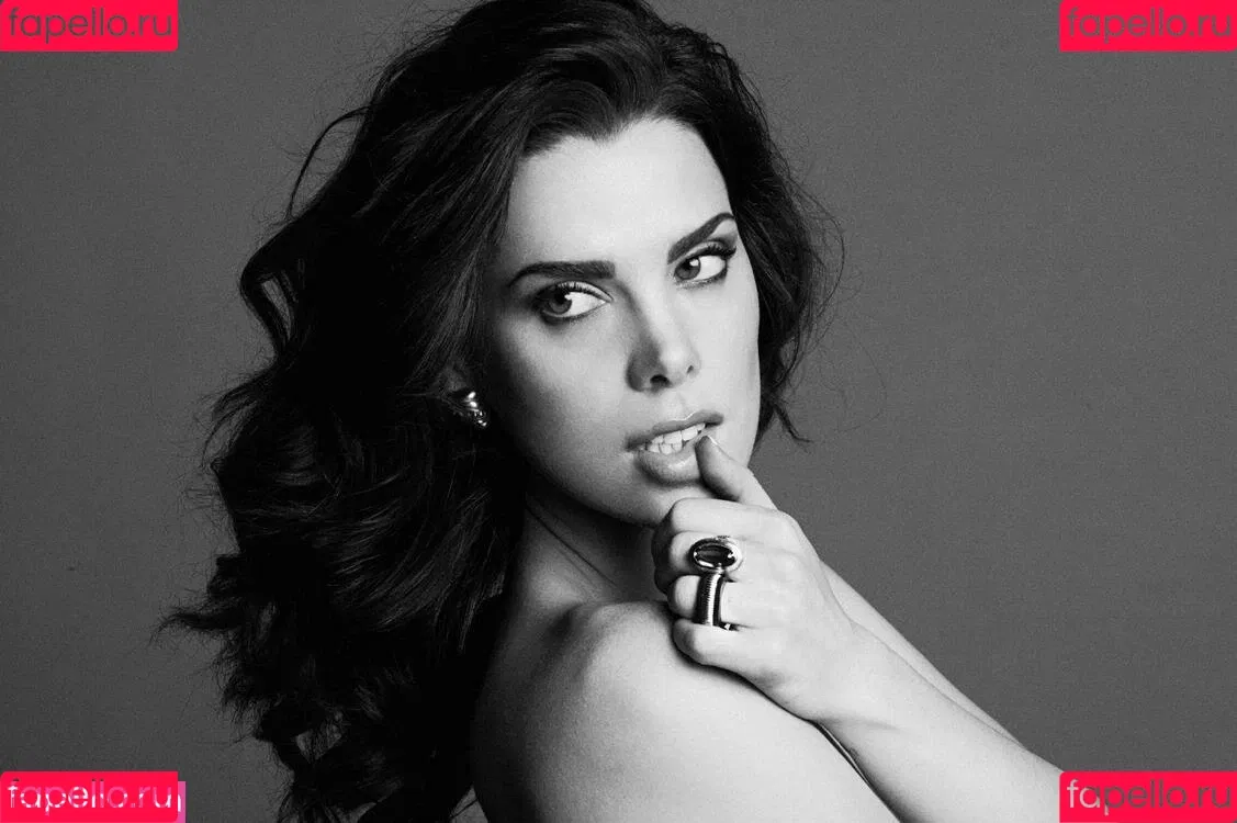 Nicole Vaunt / Vauntastic Onlyfans Photo Gallery 