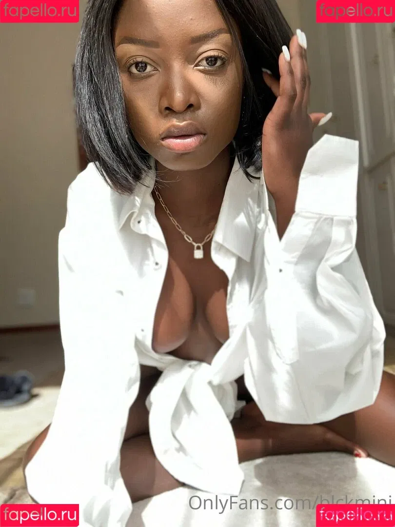 blaack.mini / blckmini Onlyfans Photo Gallery 