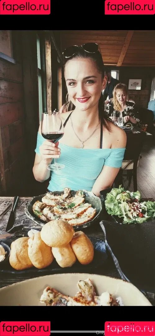 aurorawilder / thisisaurorawilder Onlyfans Photo Gallery 