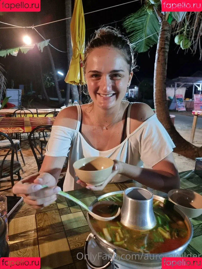 aurorawilder / thisisaurorawilder Onlyfans Photo Gallery 