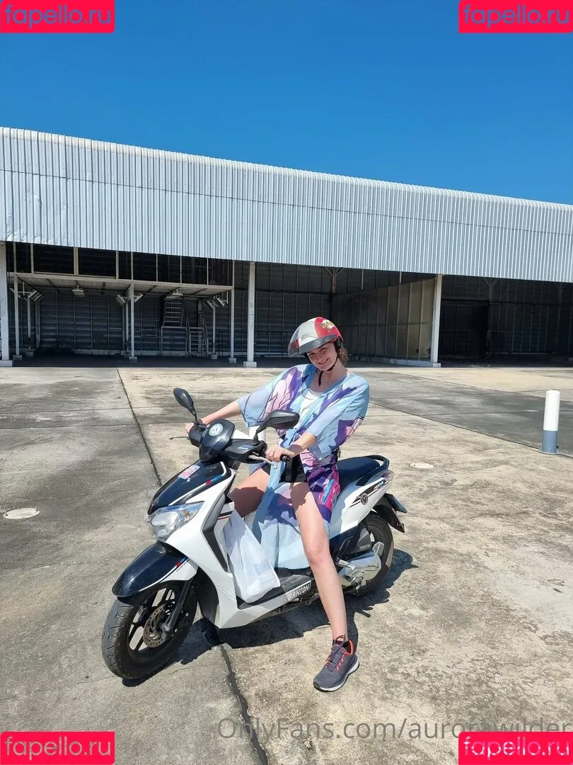 aurorawilder / thisisaurorawilder Onlyfans Photo Gallery 