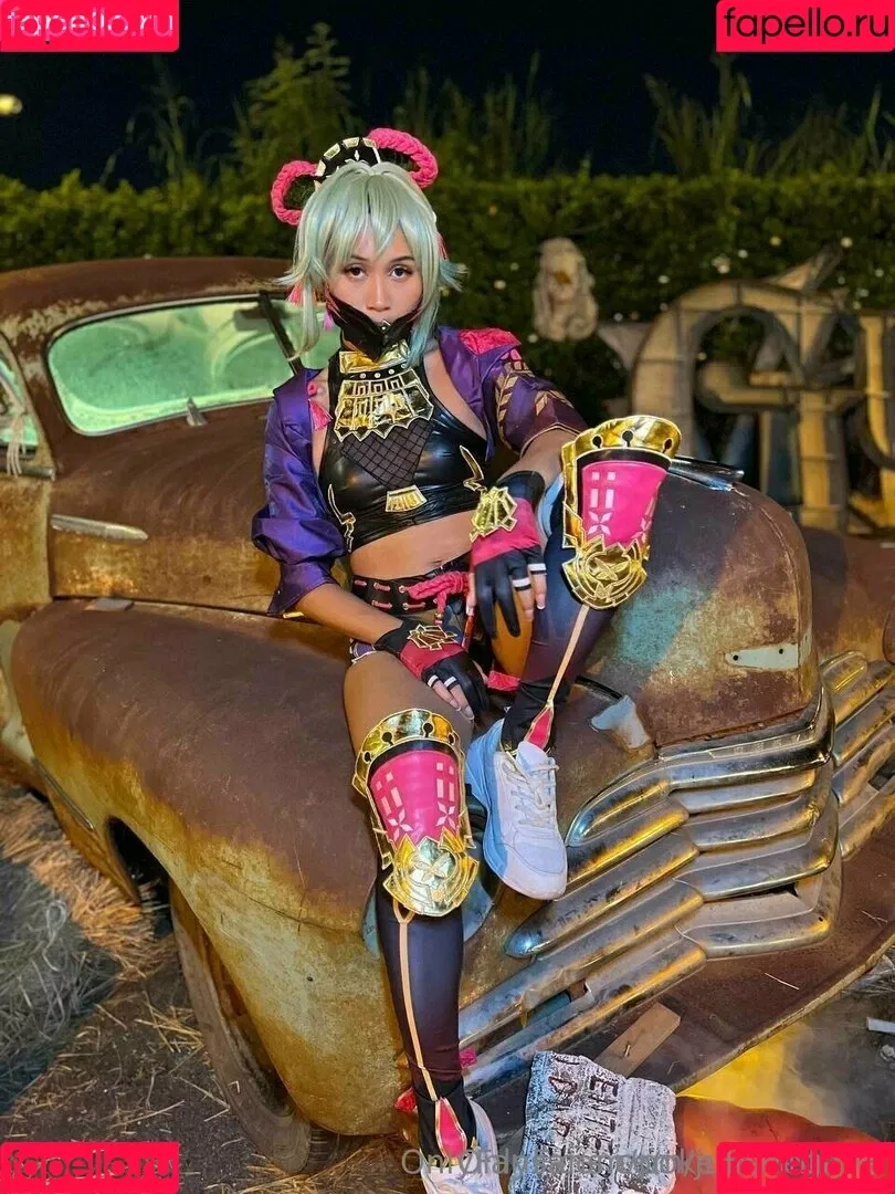 JulieVega26 / julievegaaaaa Onlyfans Photo Gallery 