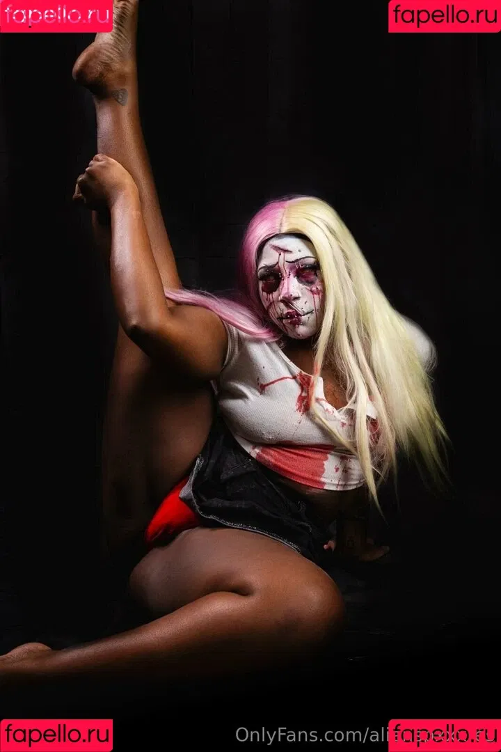 aliensphinx / alienspxxxres Onlyfans Photo Gallery 