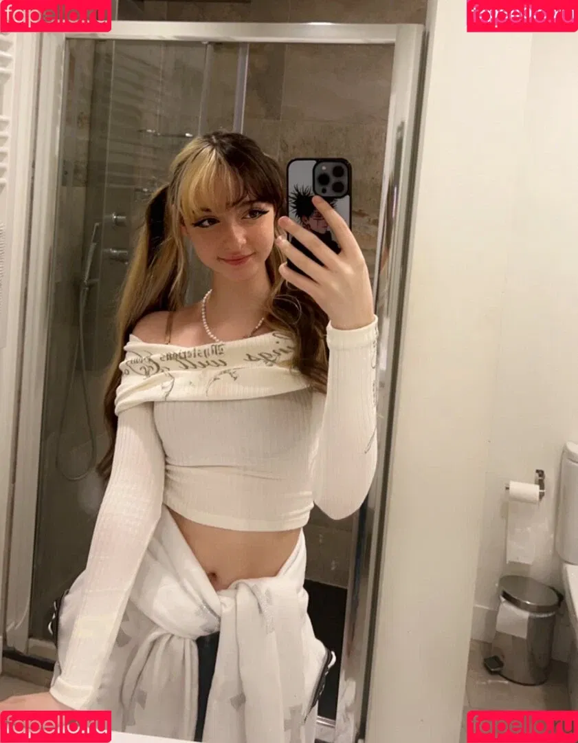 / Ella toxic.tenshi / TenshiTTV / Toxic Tenshi / angel-ai / toxic.tenshi Onlyfans Photo Gallery 