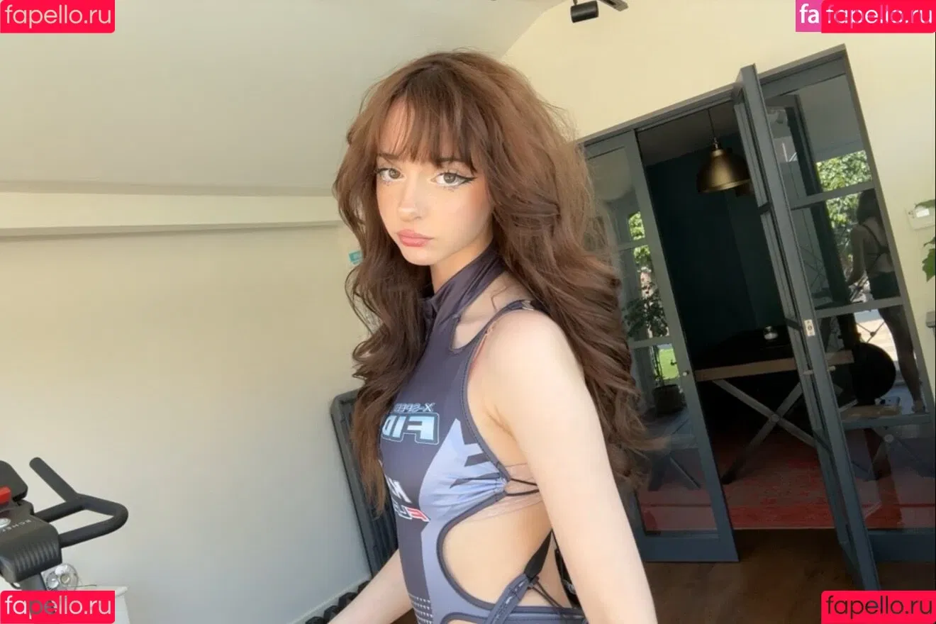 / Ella toxic.tenshi / TenshiTTV / Toxic Tenshi / angel-ai / toxic.tenshi Onlyfans Photo Gallery 