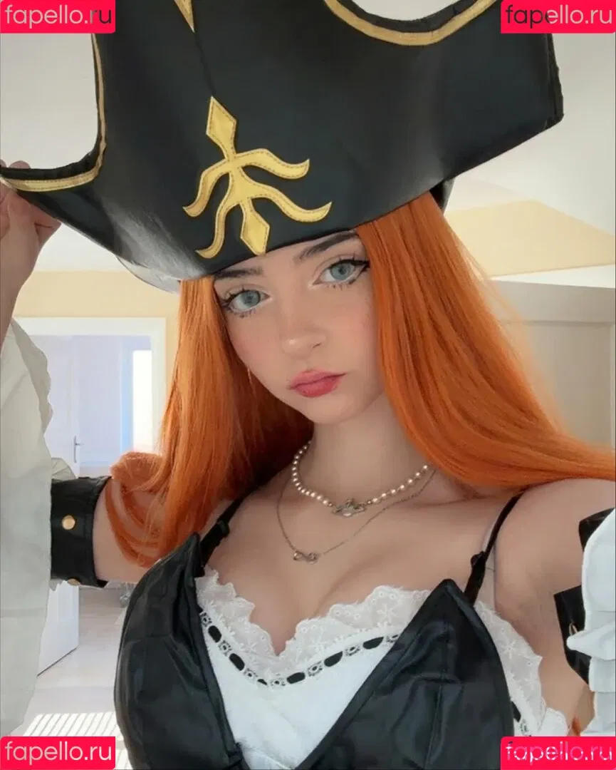 / Ella toxic.tenshi / TenshiTTV / Toxic Tenshi / angel-ai / toxic.tenshi Onlyfans Photo Gallery 