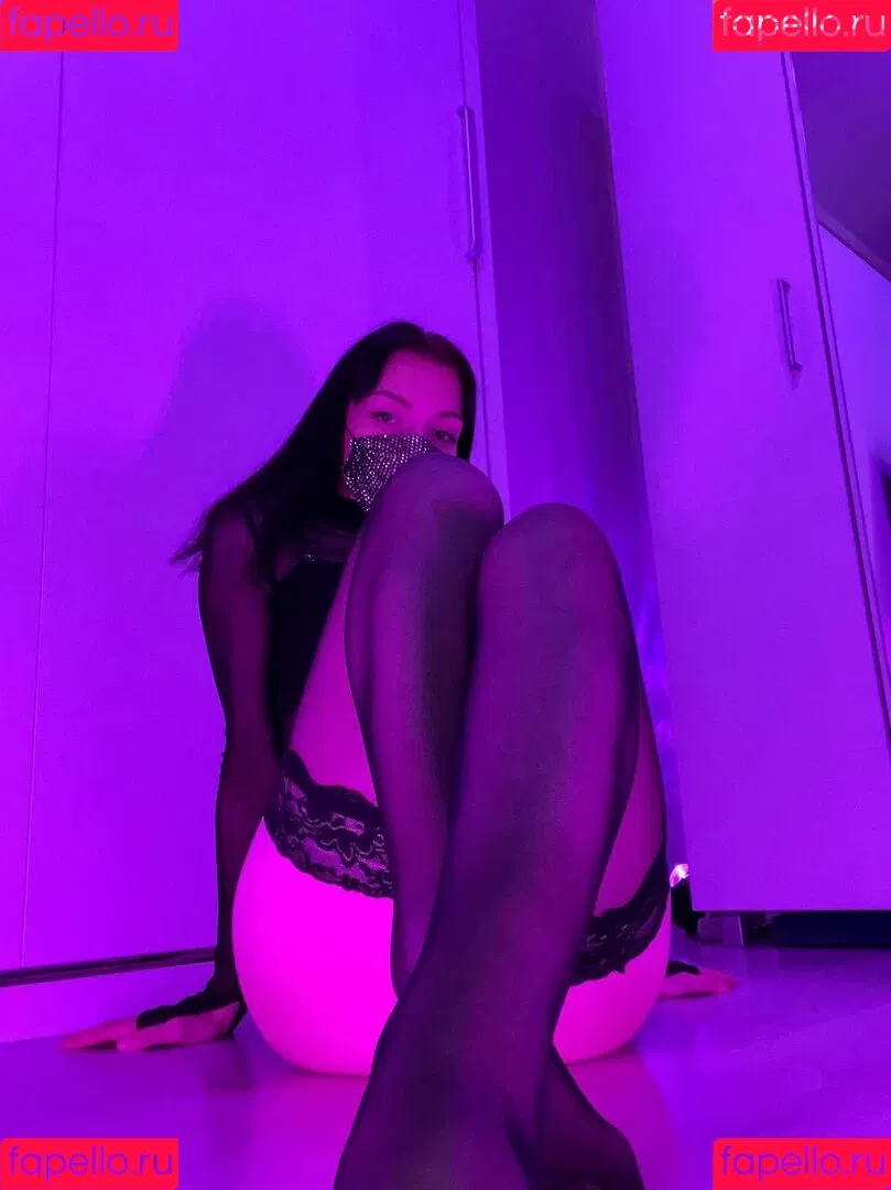 DJNUTELLOWS / Nutellows / nutellofans Onlyfans Photo Gallery 