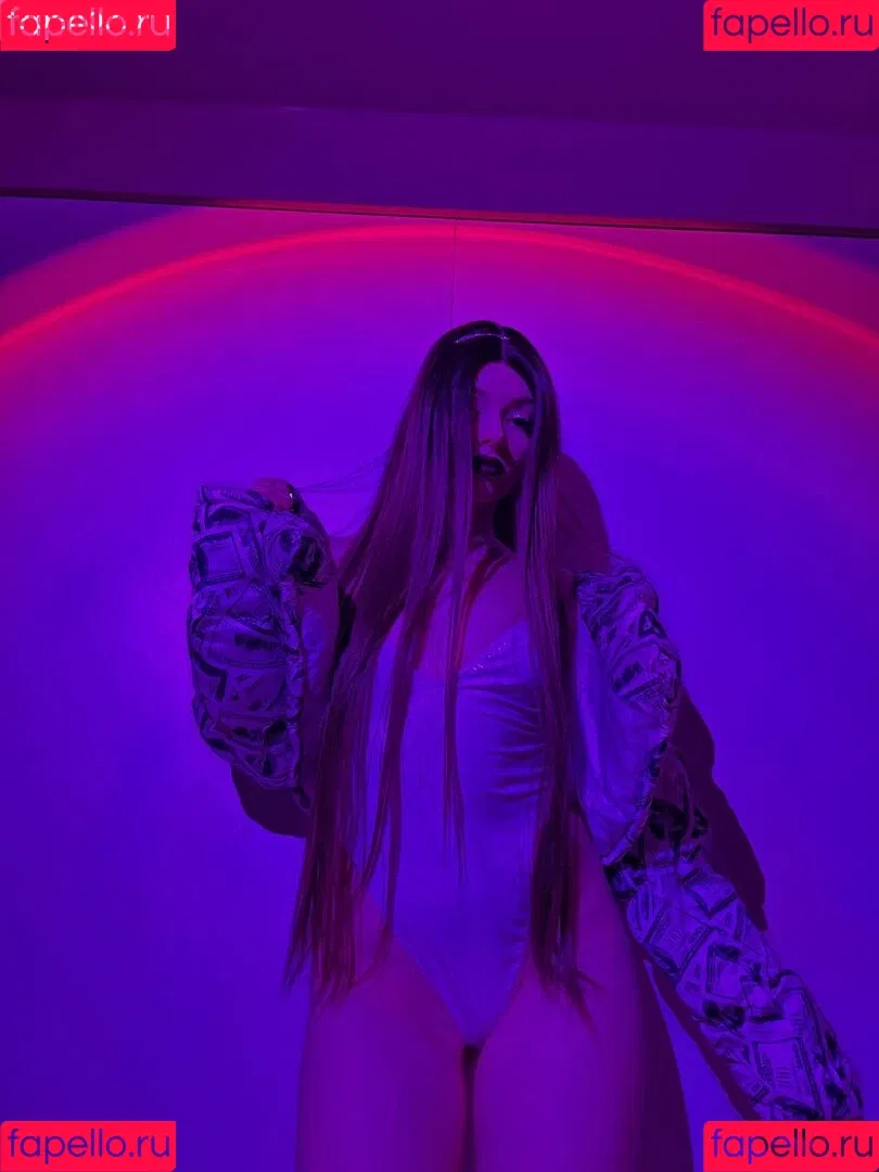 DJNUTELLOWS / Nutellows / nutellofans Onlyfans Photo Gallery 