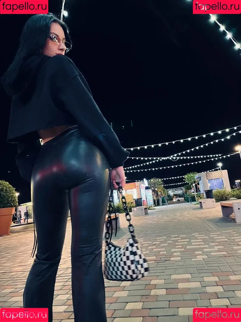 DJNUTELLOWS / Nutellows / nutellofans Onlyfans Photo Gallery 