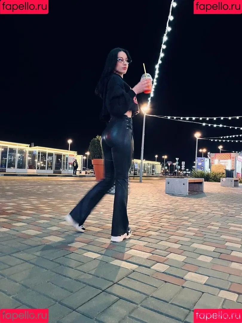 DJNUTELLOWS / Nutellows / nutellofans Onlyfans Photo Gallery 