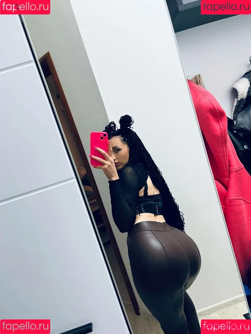 DJNUTELLOWS / Nutellows / nutellofans Onlyfans Photo Gallery 