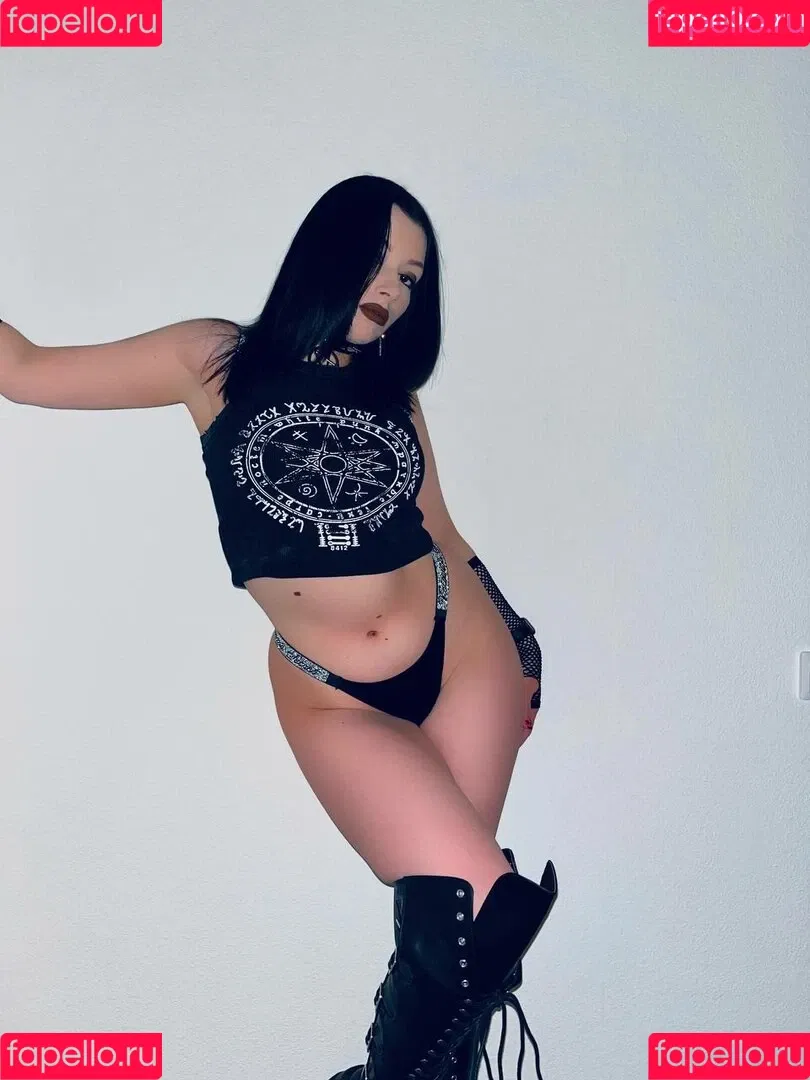 DJNUTELLOWS / Nutellows / nutellofans Onlyfans Photo Gallery 