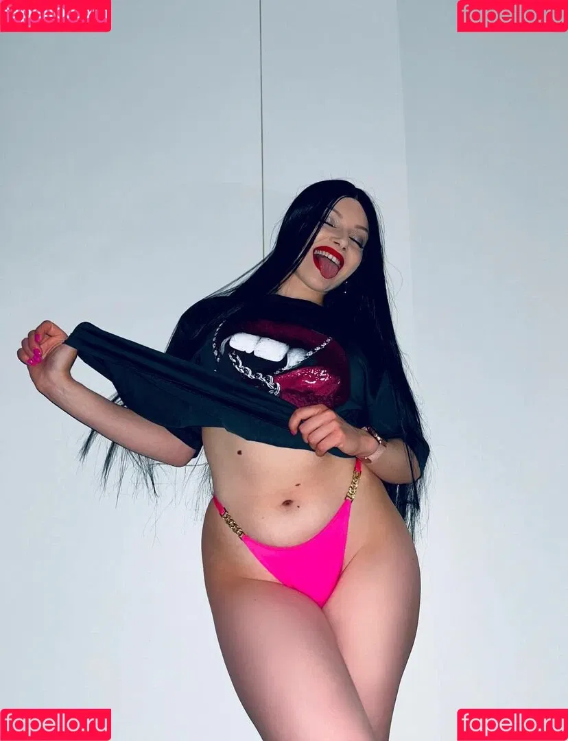 DJNUTELLOWS / Nutellows / nutellofans Onlyfans Photo Gallery 