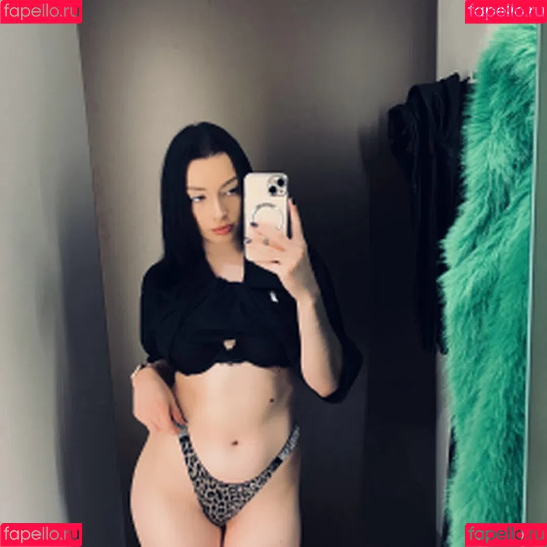 DJNUTELLOWS / Nutellows / nutellofans Onlyfans Photo Gallery 