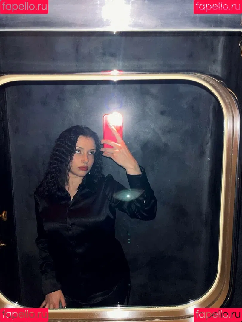 DJNUTELLOWS / Nutellows / nutellofans Onlyfans Photo Gallery 