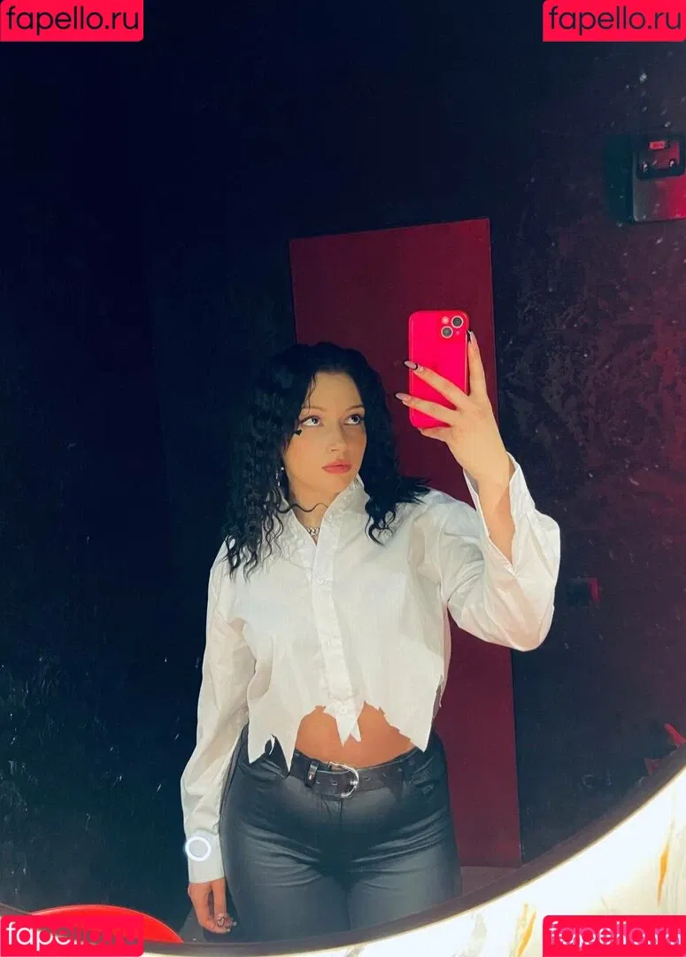 DJNUTELLOWS / Nutellows / nutellofans Onlyfans Photo Gallery 