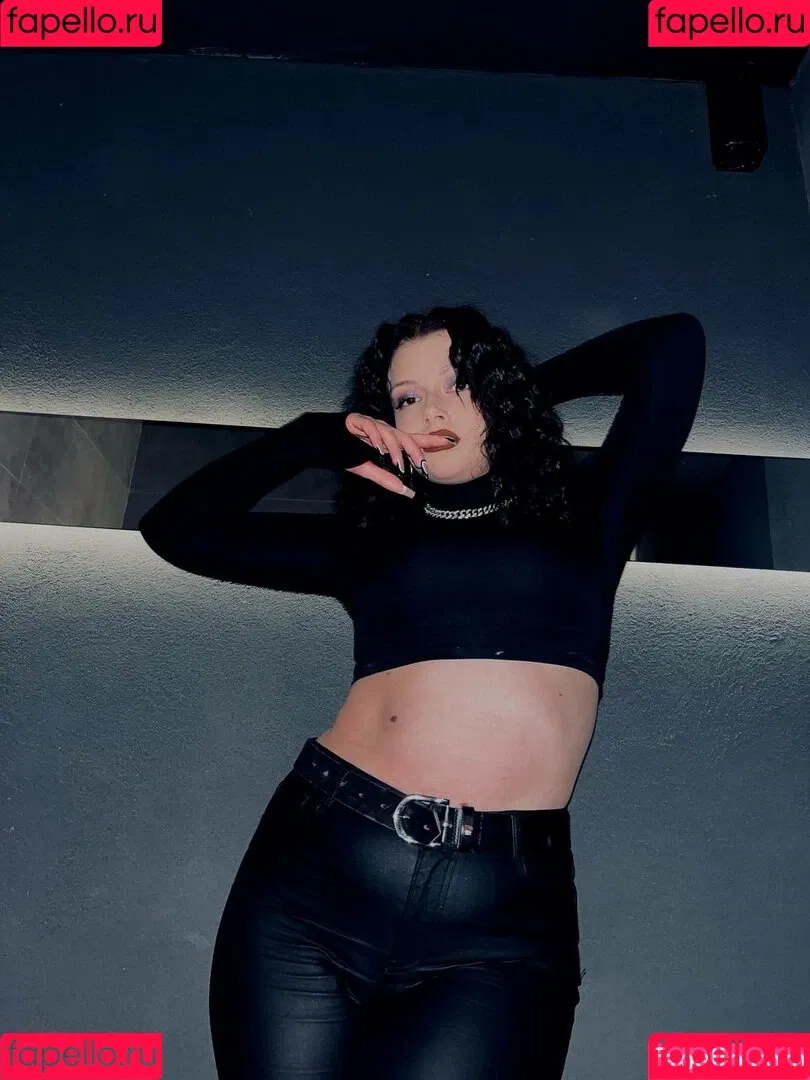 DJNUTELLOWS / Nutellows / nutellofans Onlyfans Photo Gallery 