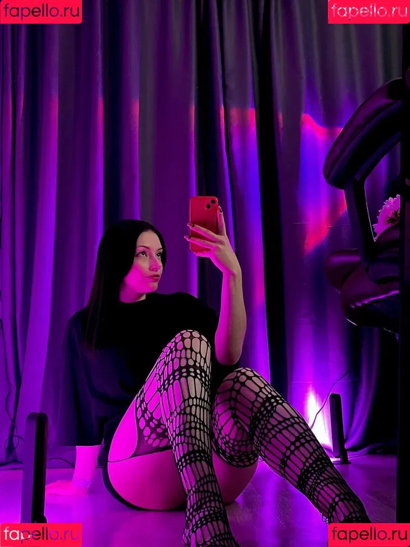 DJNUTELLOWS / Nutellows / nutellofans Onlyfans Photo Gallery 