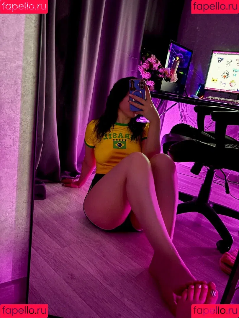 DJNUTELLOWS / Nutellows / nutellofans Onlyfans Photo Gallery 