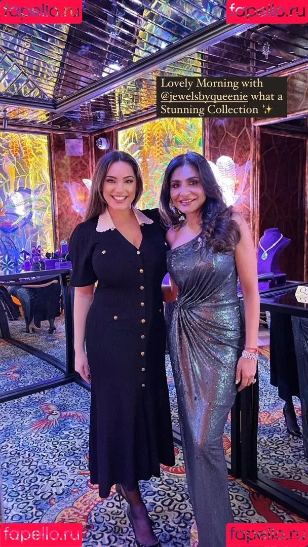 IAMKELLYBROOK / Kelly Brook / iamkb Onlyfans Photo Gallery 