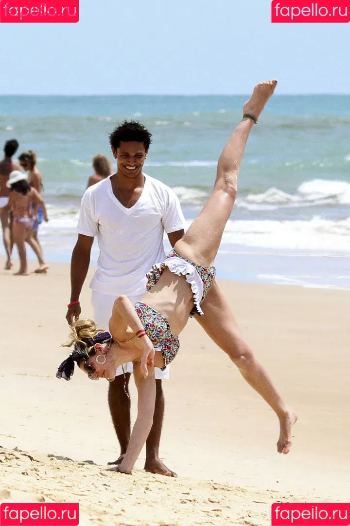 IAMKELLYBROOK / Kelly Brook / iamkb Onlyfans Photo Gallery 