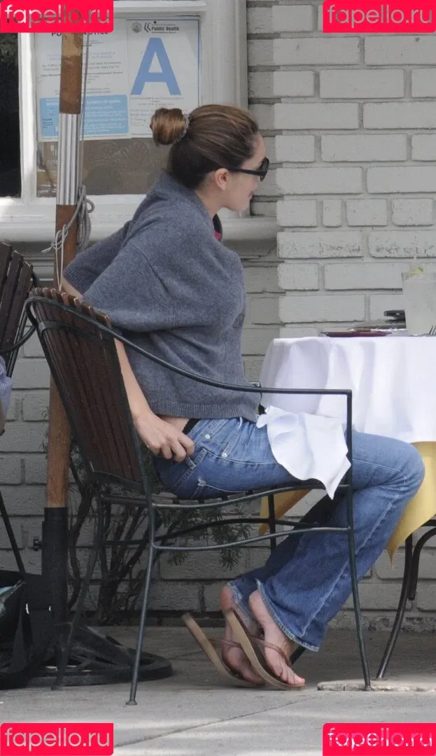 IAMKELLYBROOK / Kelly Brook / iamkb Onlyfans Photo Gallery 