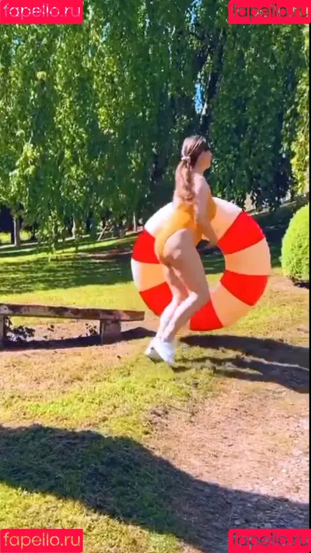 IAMKELLYBROOK / Kelly Brook / iamkb Onlyfans Photo Gallery 