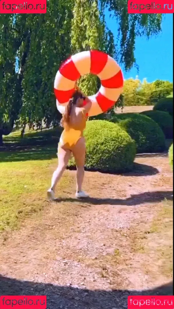 IAMKELLYBROOK / Kelly Brook / iamkb Onlyfans Photo Gallery 