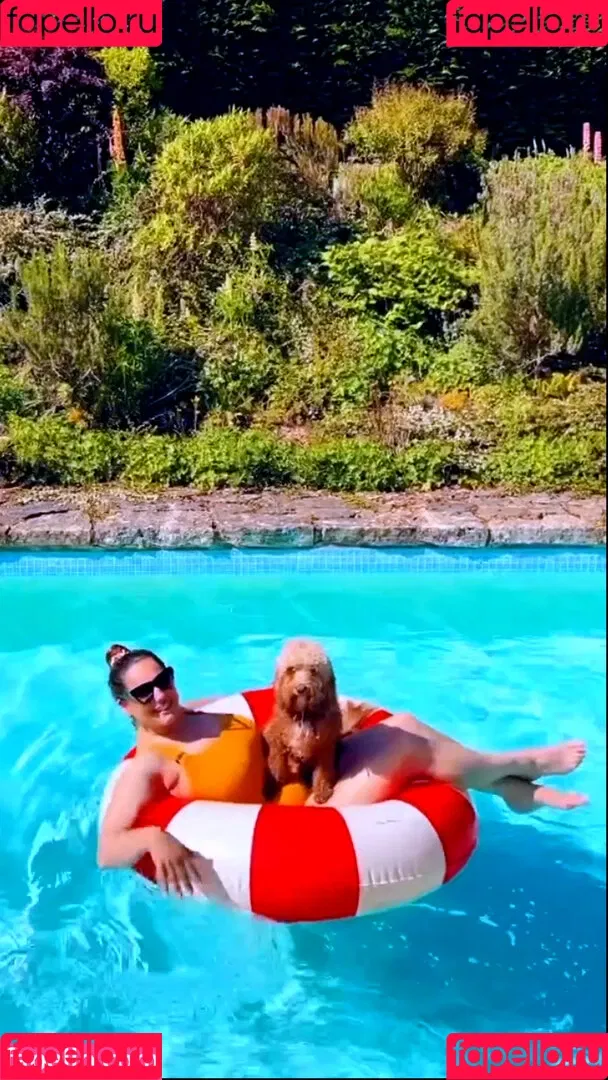 IAMKELLYBROOK / Kelly Brook / iamkb Onlyfans Photo Gallery 