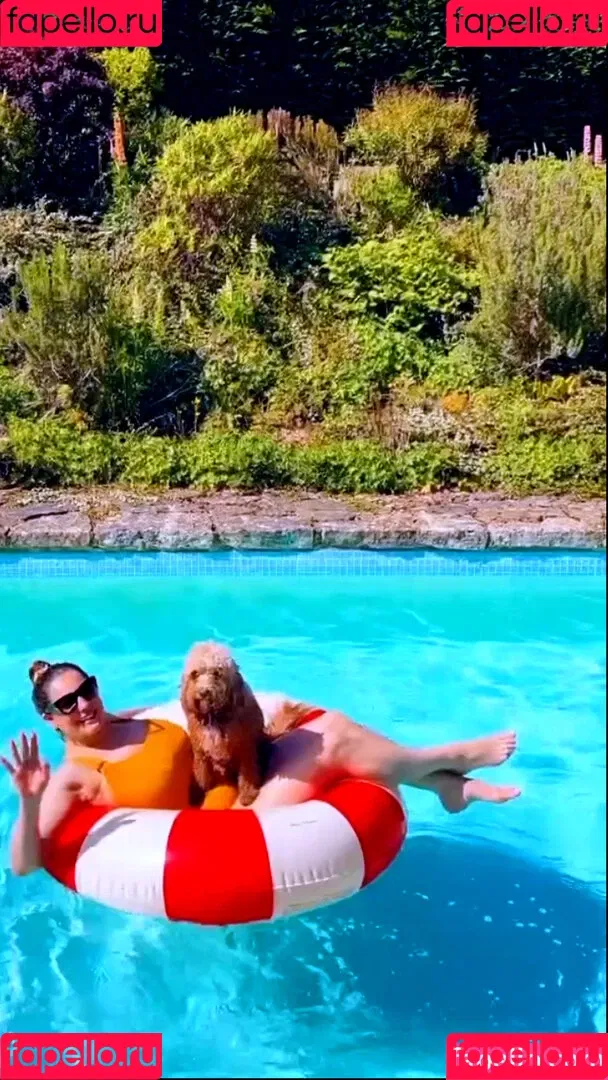 IAMKELLYBROOK / Kelly Brook / iamkb Onlyfans Photo Gallery 