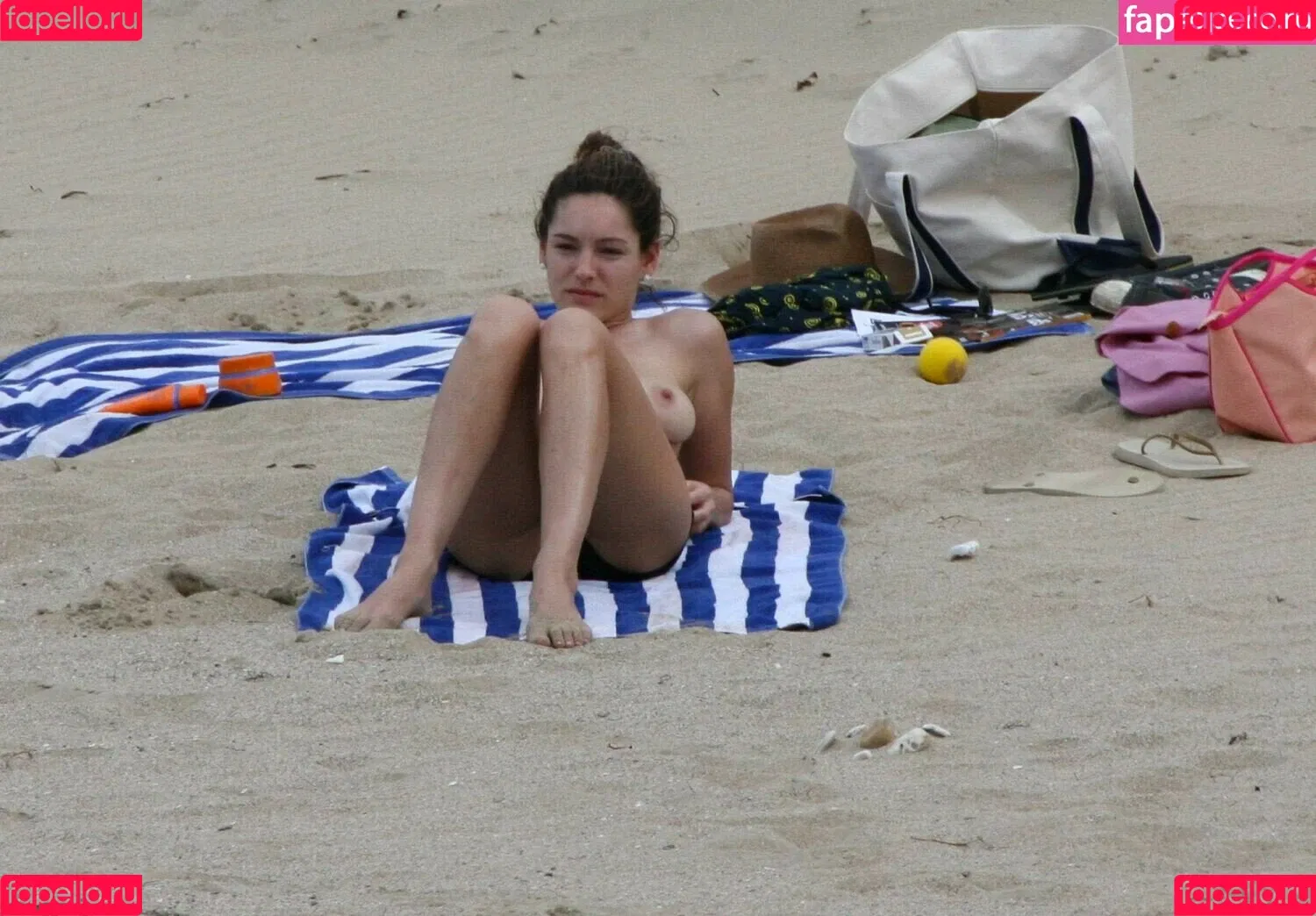 IAMKELLYBROOK / Kelly Brook / iamkb Onlyfans Photo Gallery 