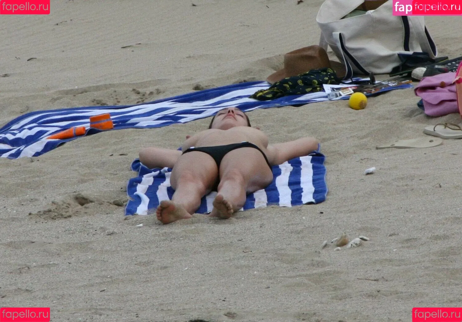 IAMKELLYBROOK / Kelly Brook / iamkb Onlyfans Photo Gallery 