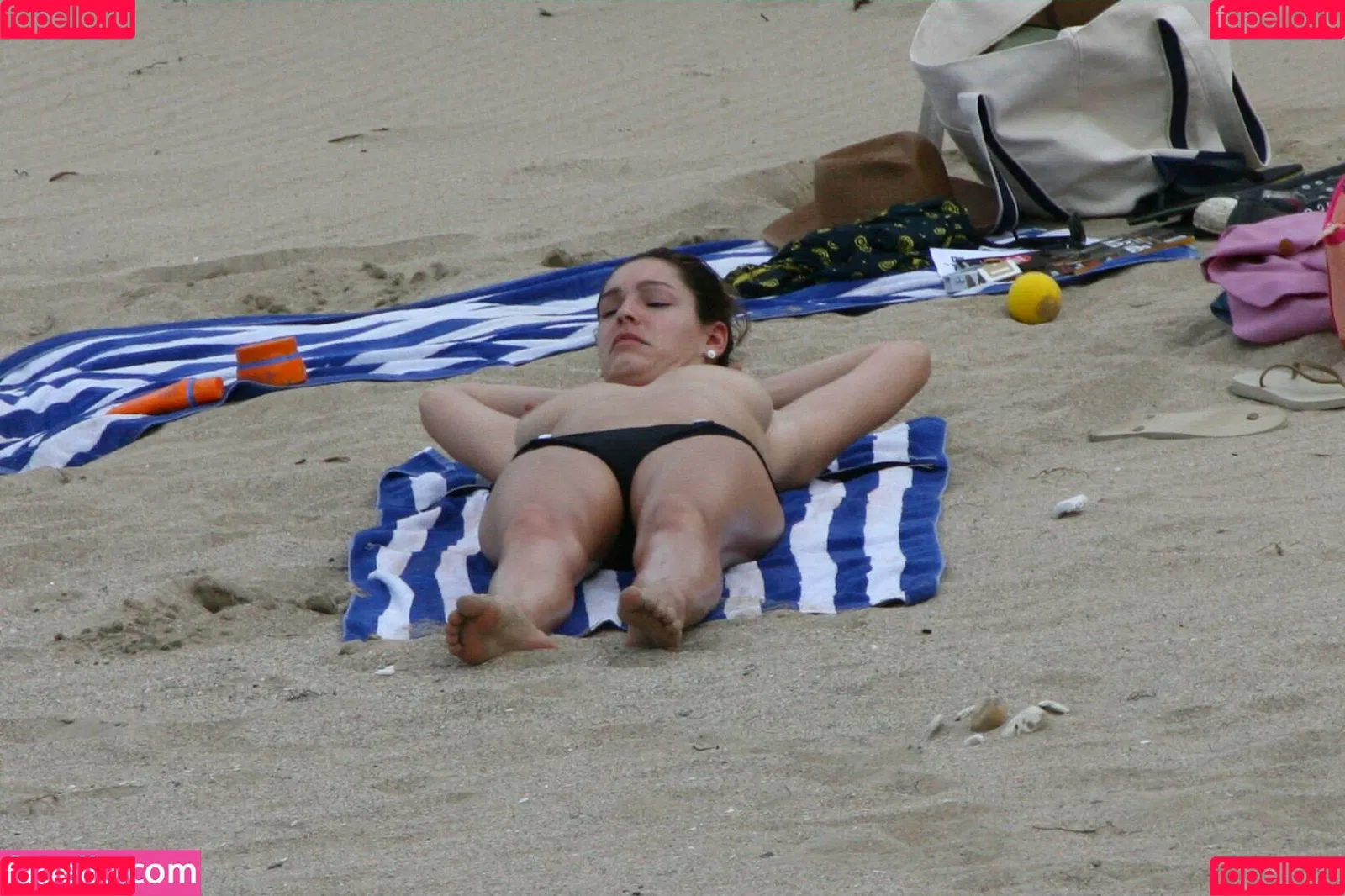 IAMKELLYBROOK / Kelly Brook / iamkb Onlyfans Photo Gallery 