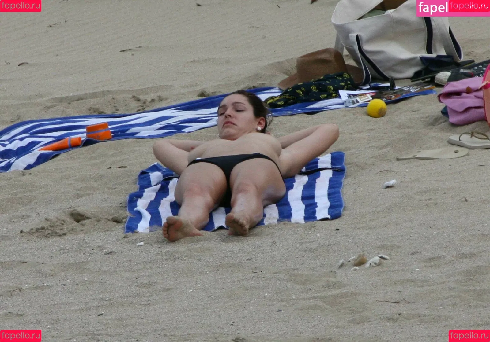 IAMKELLYBROOK / Kelly Brook / iamkb Onlyfans Photo Gallery 