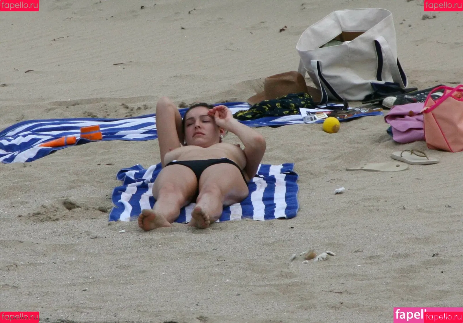 IAMKELLYBROOK / Kelly Brook / iamkb Onlyfans Photo Gallery 