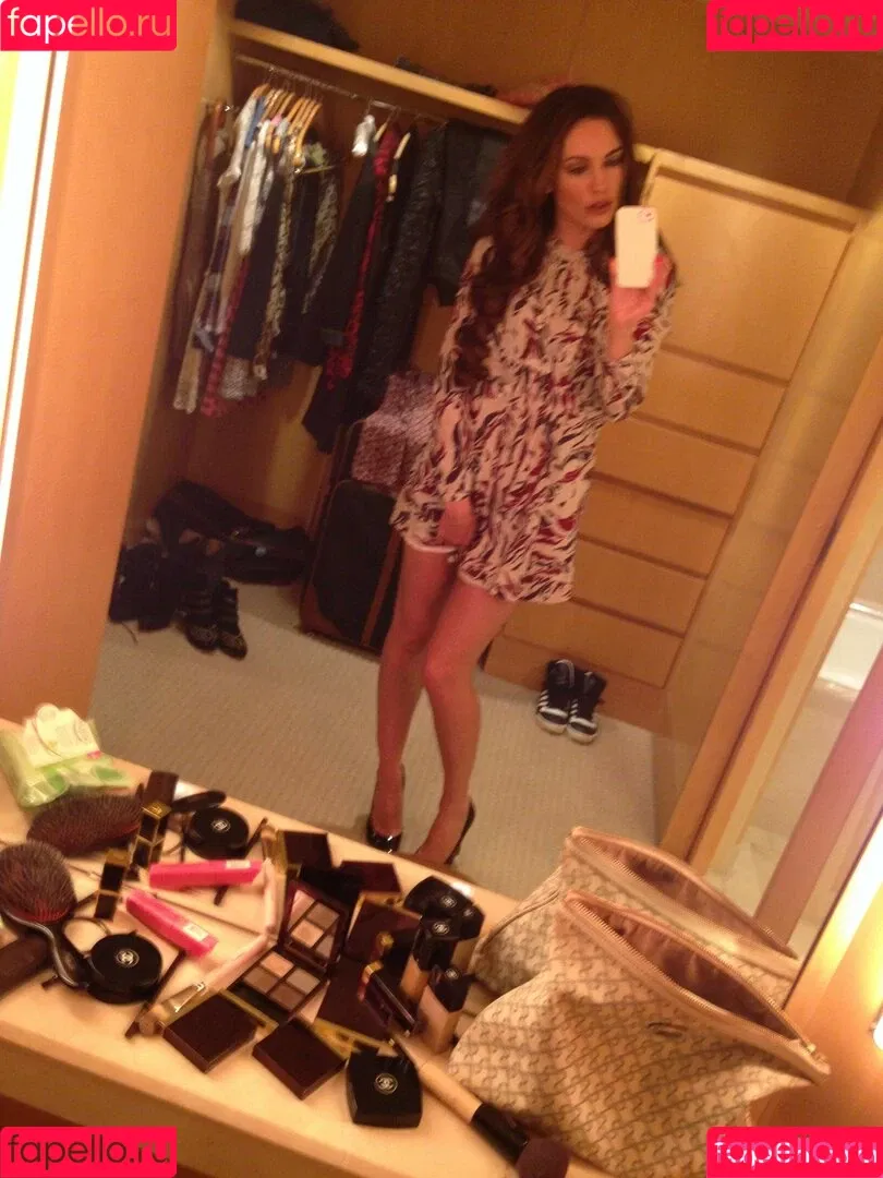 IAMKELLYBROOK / Kelly Brook / iamkb Onlyfans Photo Gallery 