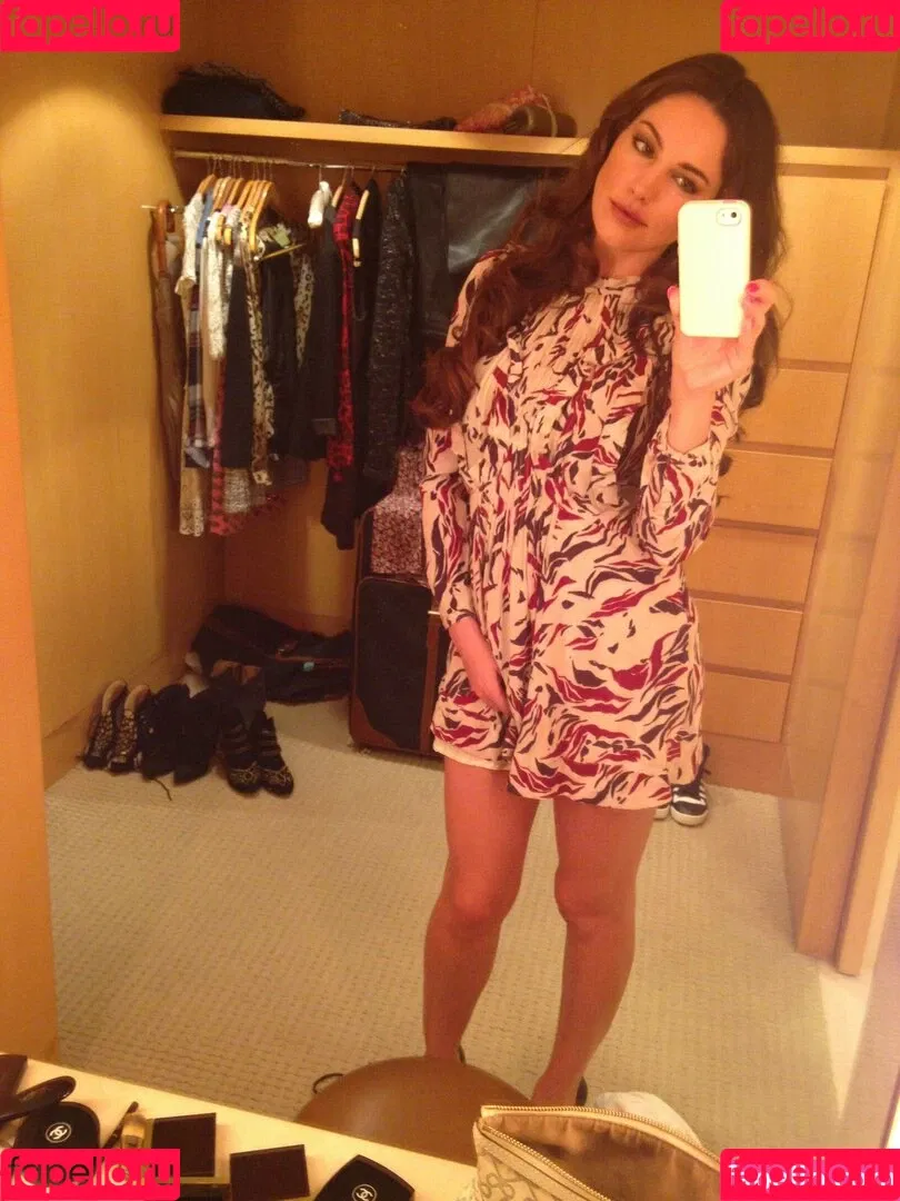 IAMKELLYBROOK / Kelly Brook / iamkb Onlyfans Photo Gallery 