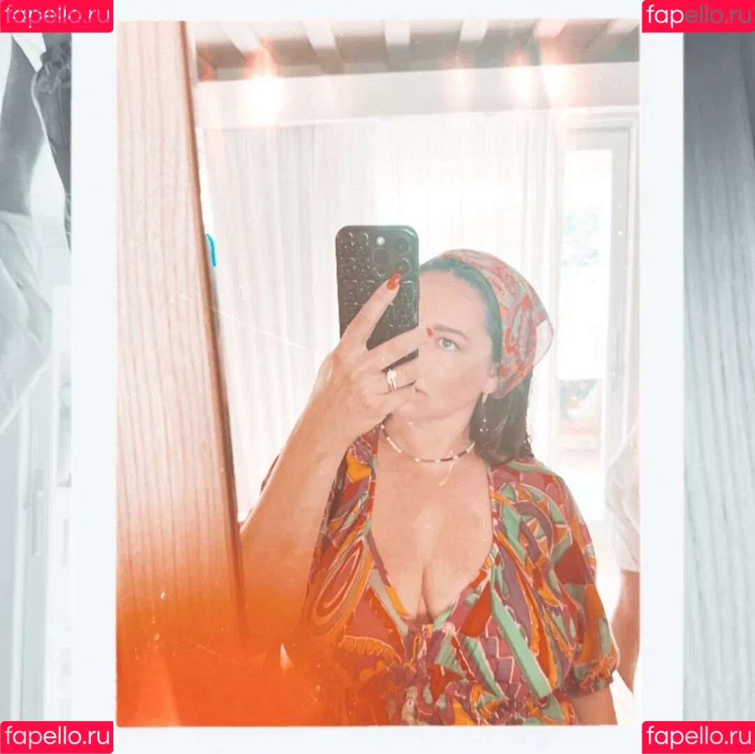 IAMKELLYBROOK / Kelly Brook / iamkb Onlyfans Photo Gallery 