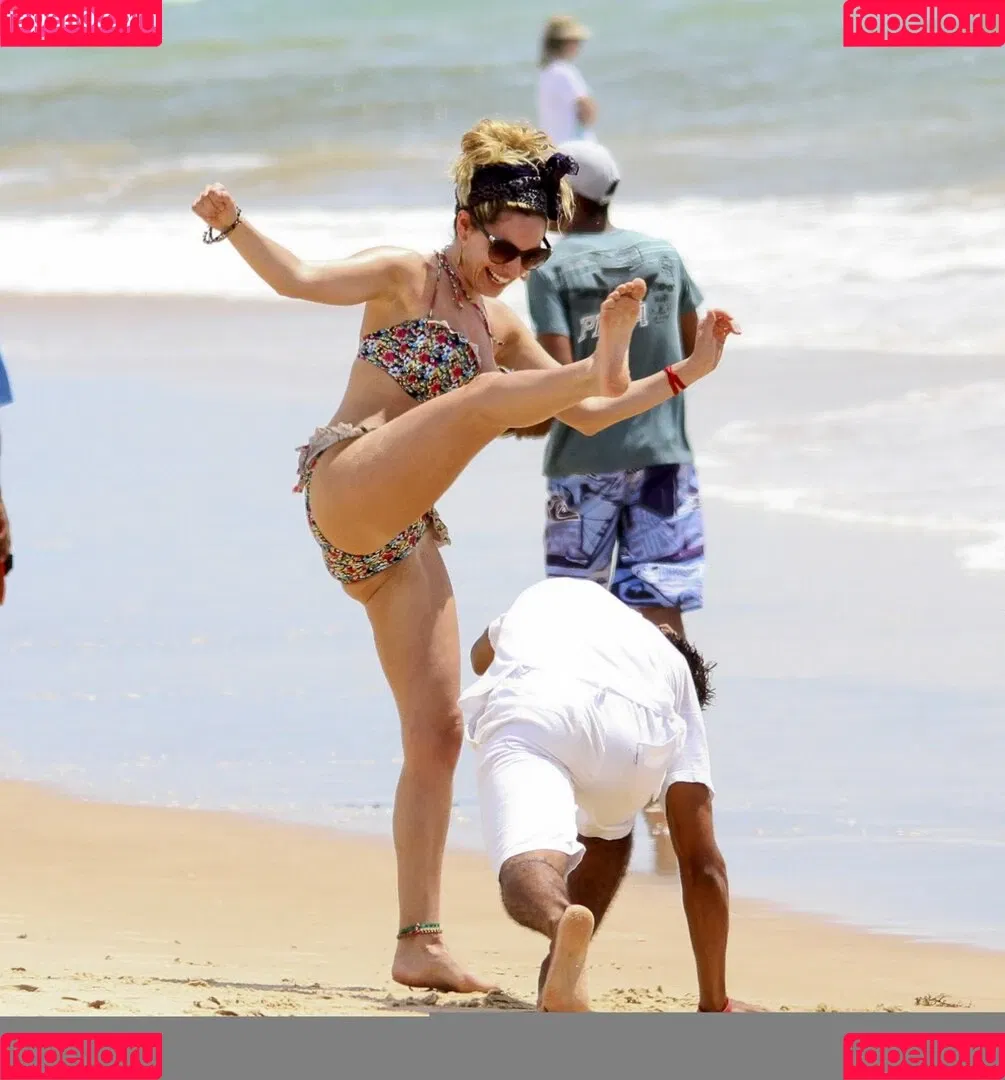 IAMKELLYBROOK / Kelly Brook / iamkb Onlyfans Photo Gallery 