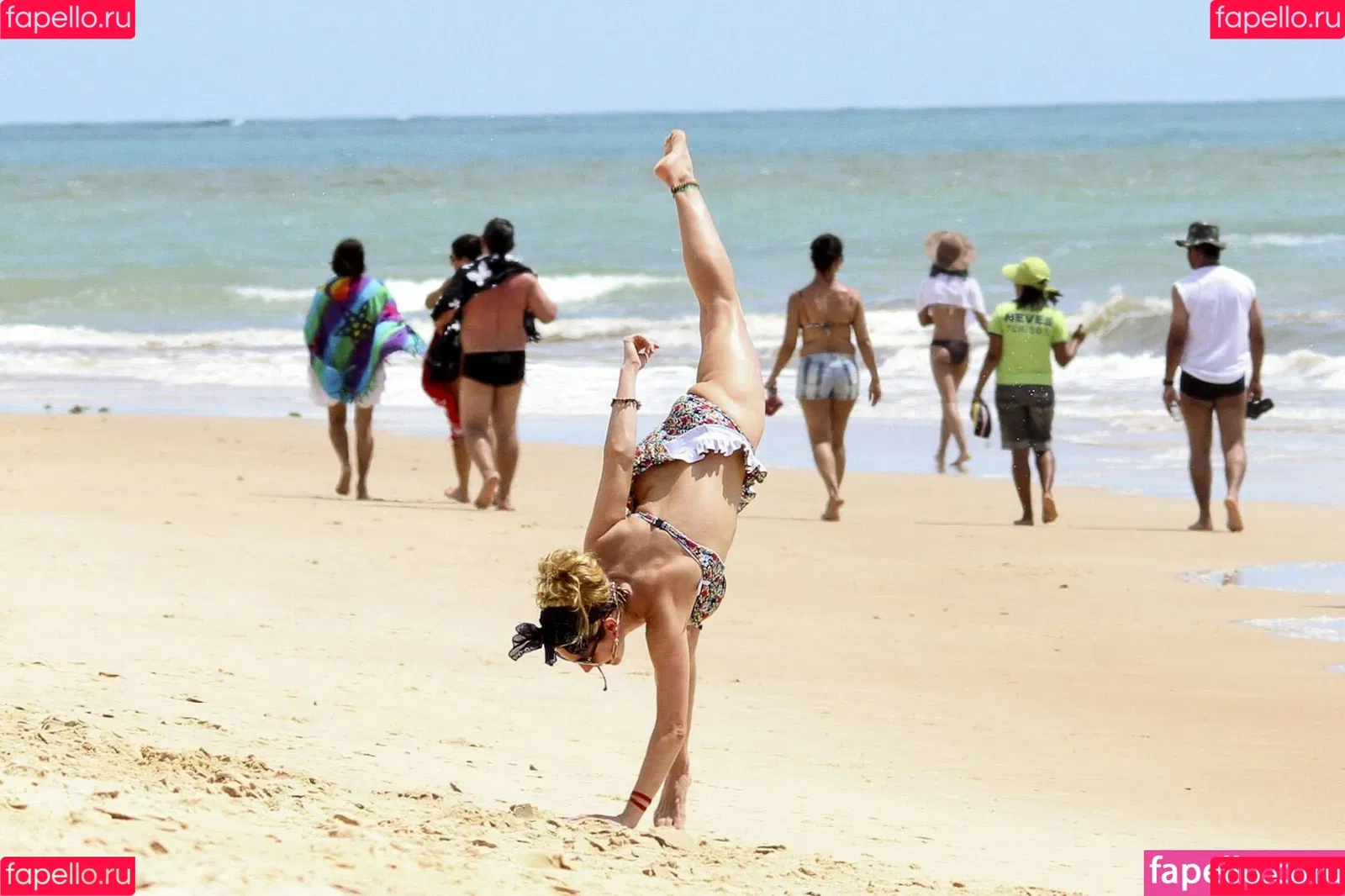 IAMKELLYBROOK / Kelly Brook / iamkb Onlyfans Photo Gallery 