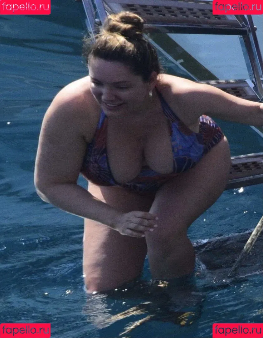 IAMKELLYBROOK / Kelly Brook / iamkb Onlyfans Photo Gallery 